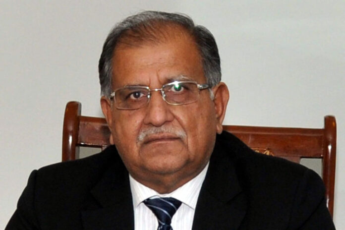 Pirzada takes notice of Illegal use of Ministry resources