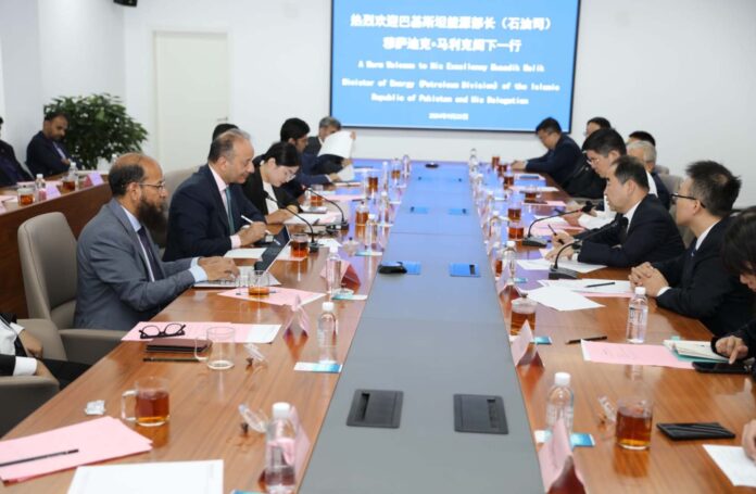 Dr Musadik meets Shaanxi Coal and Chemical Industry Group to enhance energy cooperation