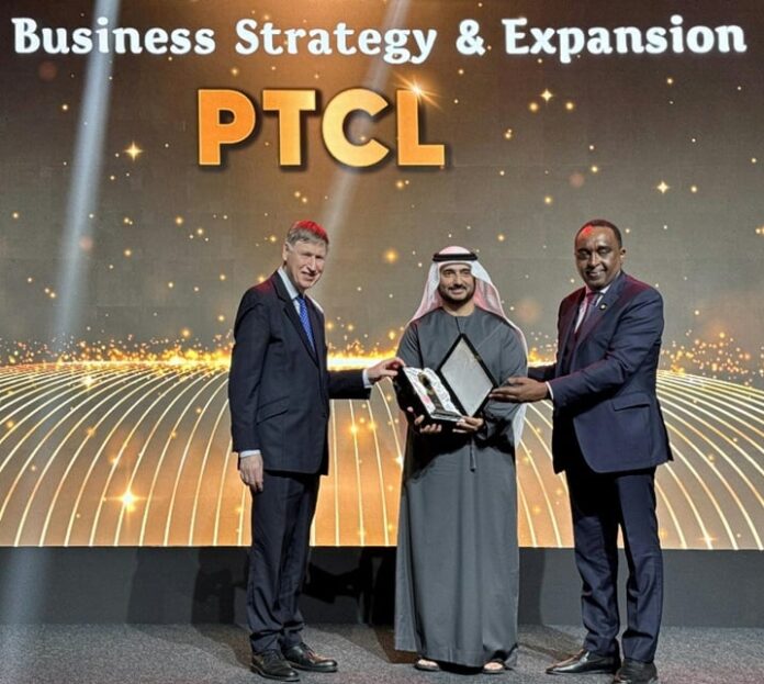 PTCL Group wins “Best Business Strategy and Expansion’ at SAMENA LEAD Awards 2024