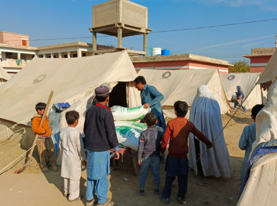 KSrelief distributes 500 food packages to Khurram IDPs in Hangu