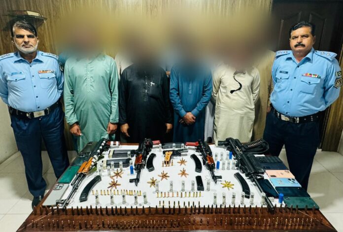 Seven criminals arrested; weapons recovered