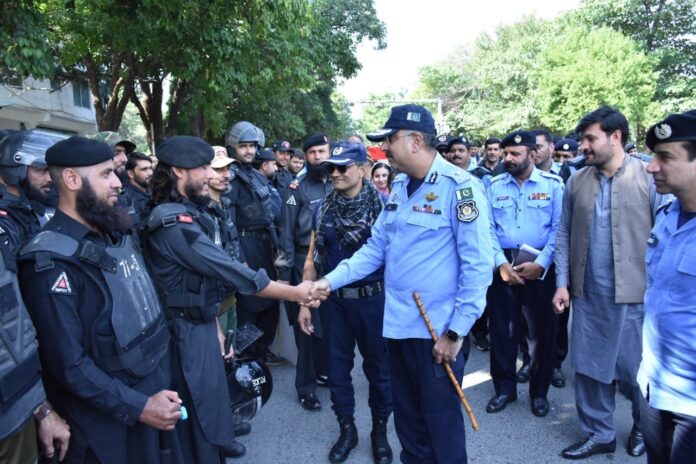 IG Rizvi visits D-Chowk, various duty points