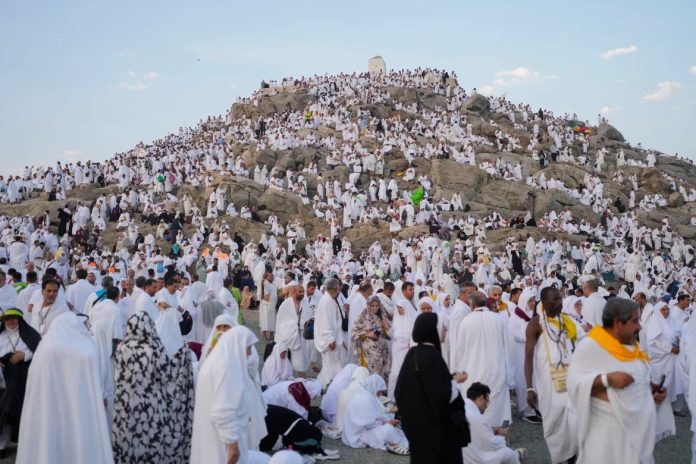 Gov’t Hajj Scheme receives over 54,000 applications nationwide