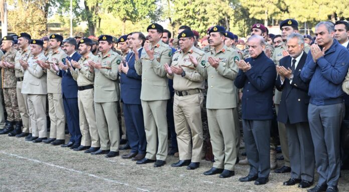 PM, COAS attend funeral prayers of Shaheed security personnel 