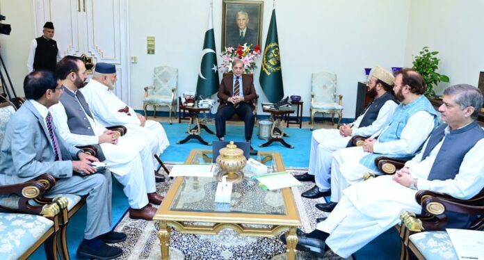 PML-N parliamentary delegation from KPK calls on PM Shehbaz