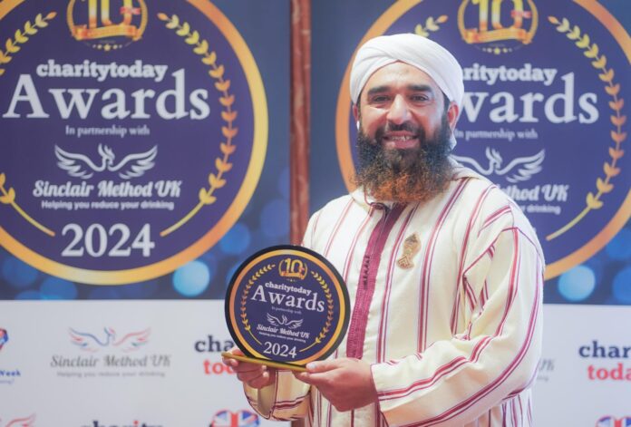 Overseas Pakistani Faisal Sami wins 2024 UK volunteer of year award