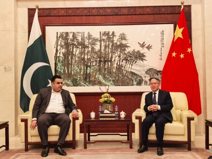 Chinese envoy, SAPM discuss media’s role in boosting CPEC initiatives, strengthening bilateral ties