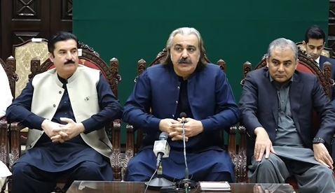 Interior Minister represents Federal Govt at Grand Jirga in CM House