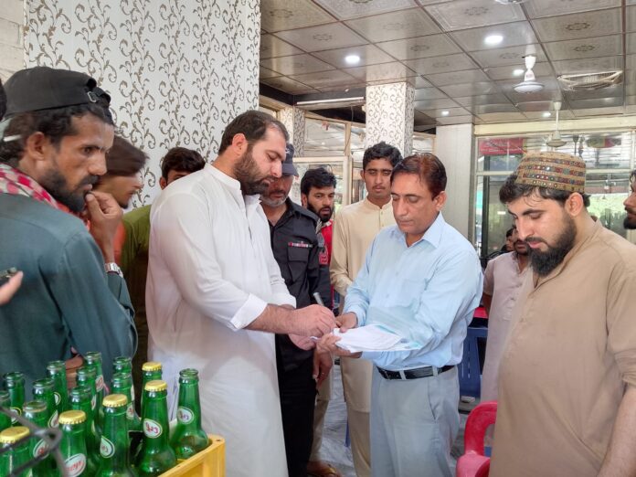 Pak-EPA confiscates around 90kg banned single-use plastics from I-8 Markaz