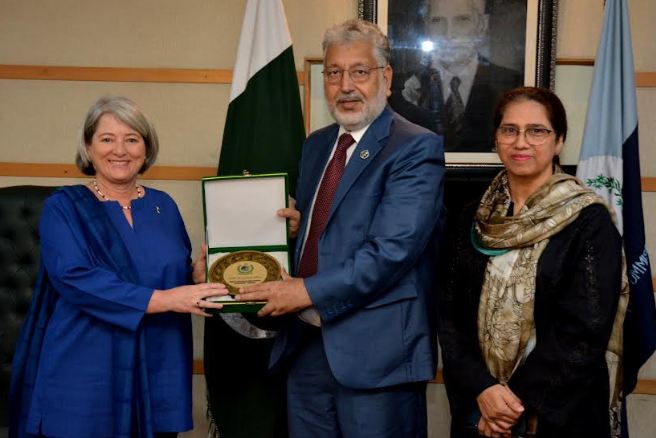 Ambassador of Ireland to Pakistan meets Chairman HEC