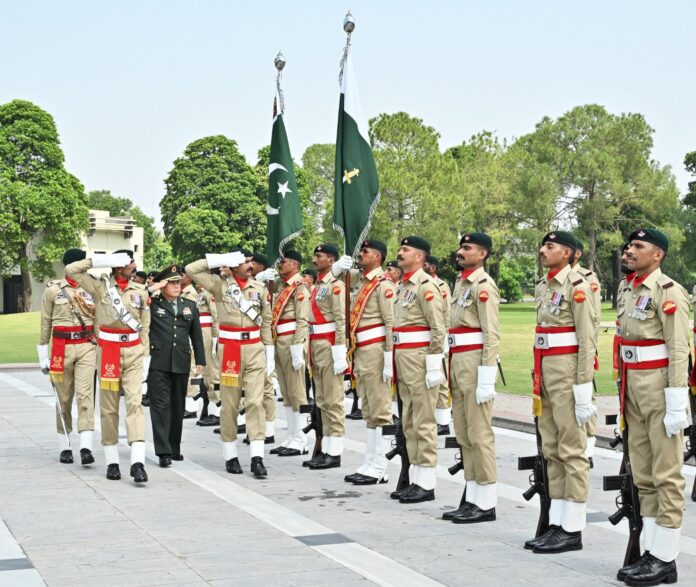 Chinese PLA Ground Forces’ commander calls on Army Chief