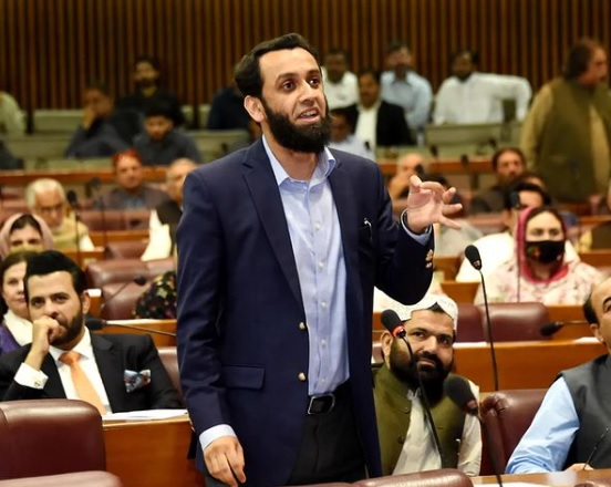 No member arrested within premises of Parliament: Tarar