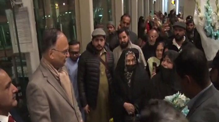 Syria Evacuation: 318 stranded Pakistanis return safely through special chartered plane