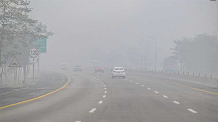 Smog/fog to prevail at isolated parts of Punjab: PMD