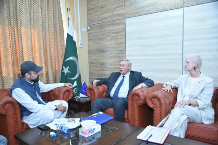 Pakistan, EU vow to combat religious intolerance, extremism