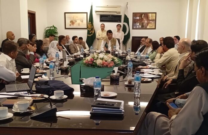 Muqam holds meeting with NGOs working for welfare of Afghan refugee