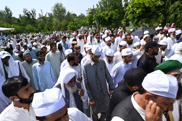 Main procession of Eid Milad un Nabi (PBUH) culminates peacefully amid tight security