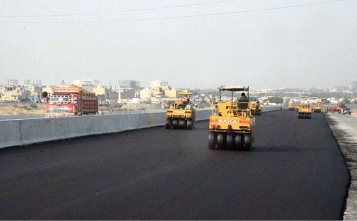 Construction work is in full swing on Malir Expressway, a 39-kilometer-long dedicated corridor project of Sindh government that directly connects Korangi and South districts of Karachi to Super Highway.