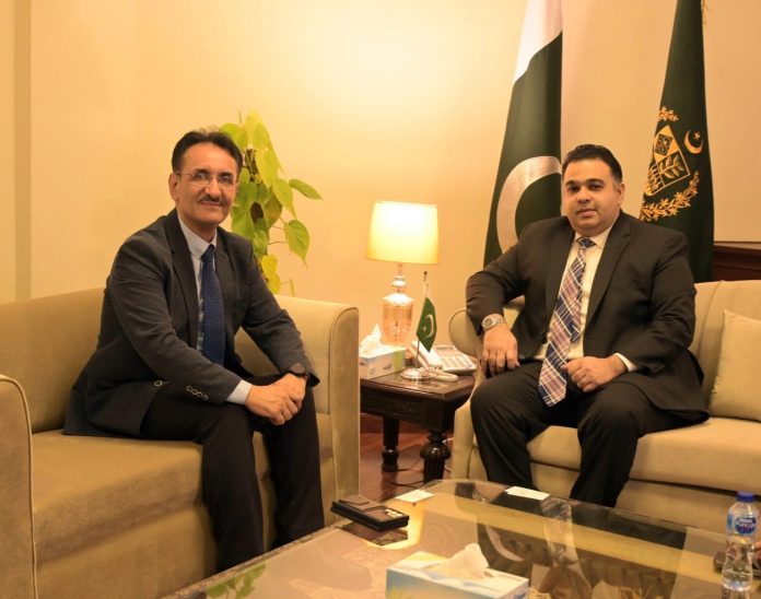 Pakistan, Tajikistan pledge to strengthen ties in digital media, business & culture