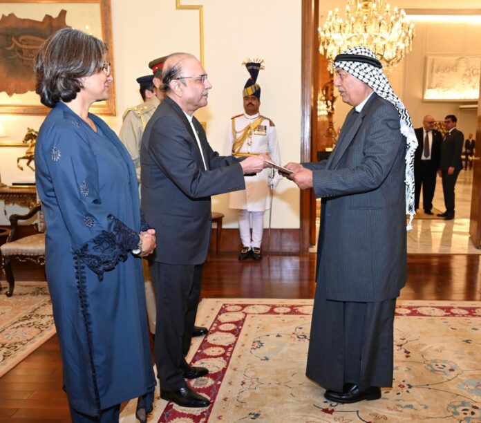 Envoys present credentials to President