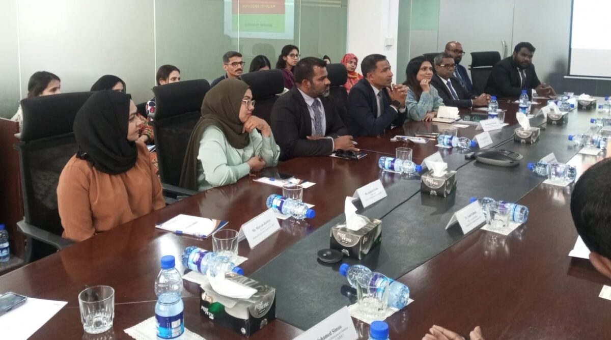 10-member Maldives media delegation briefed at IPRI