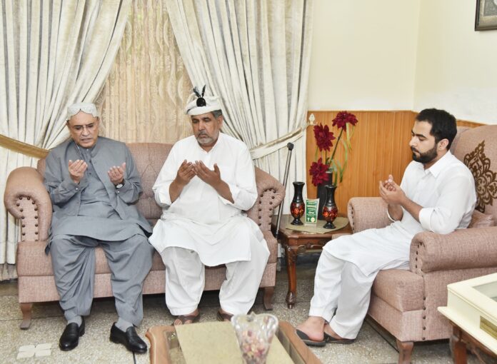 President visits residence of Captain Osama bin Arshad Shaheed to offer condolence