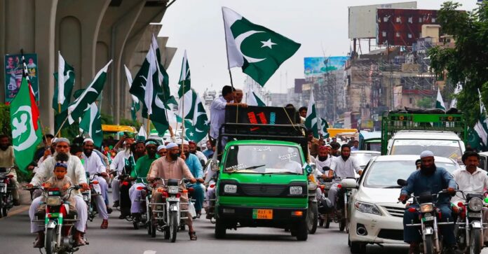 Independence Day celebrations begins across country with traditional zeal