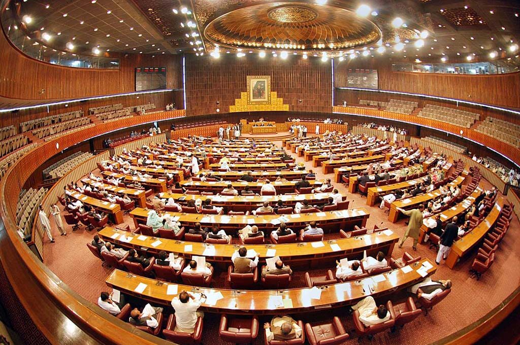 Two newly elected MNAs take oath