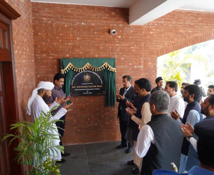 Sikandar Raja inaugurates newly constructed office in Attock