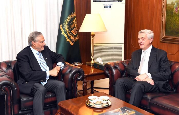 UN High Commissioner for Refugees calls on Deputy PM Ishaq Dar