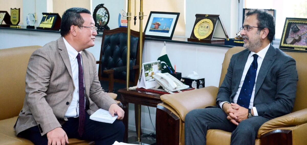 ADB country director calls on Awais Leghari 