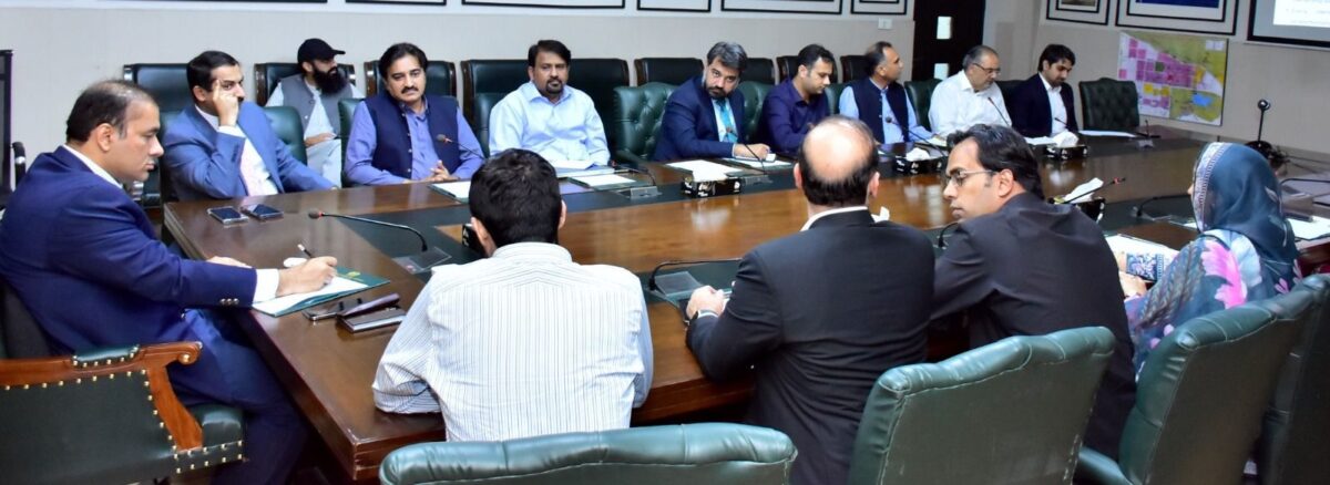 Randhawa holds meeting to discuss plan for digitalization, land records