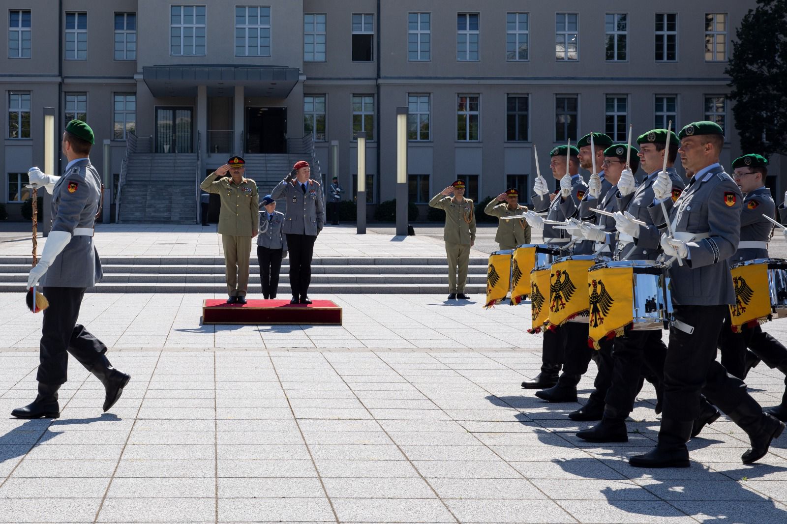 COAS holds meetings with German civilian & military leadership