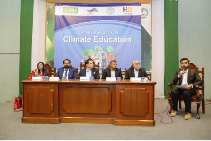 Symposium addresses Pakistan’s vulnerability to climate change, remedies