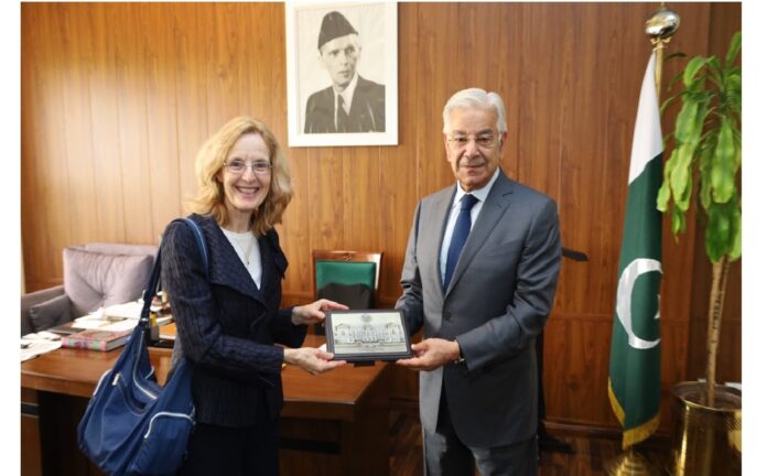 Dutch envoy calls on Defence Minister, express willingness for constructive bilateral ties