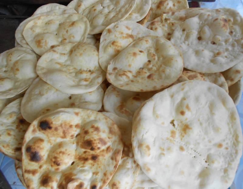 Crackdowns by ICT admin to ensure Naan/Roti reduced prices