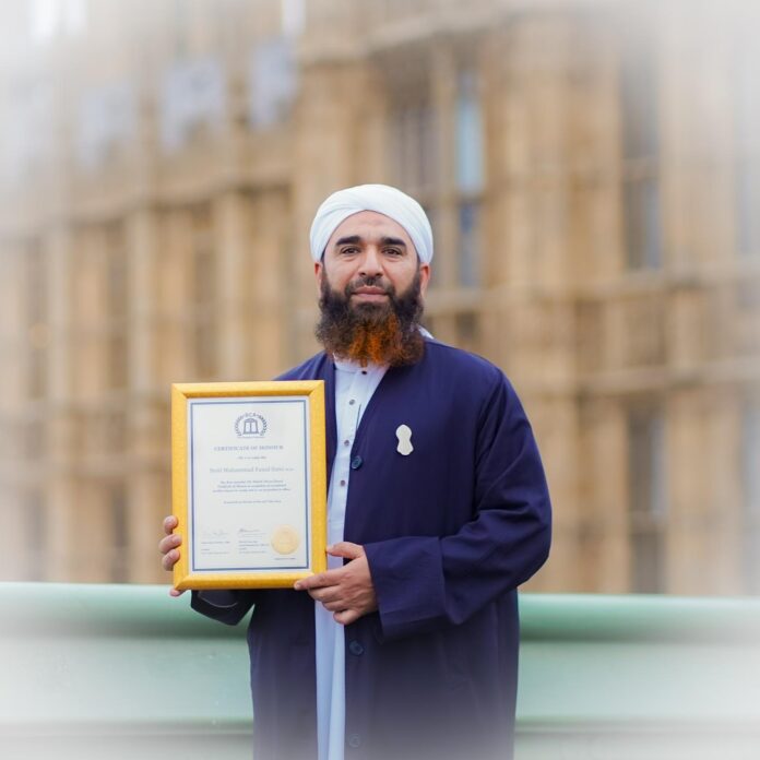 Dawat-e-Islami’s prominent volunteer in UK receives prestigious BCA Award