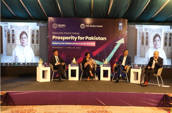 Experts urge IMF, other finance institutions to ensure relief for growth in Pakistan