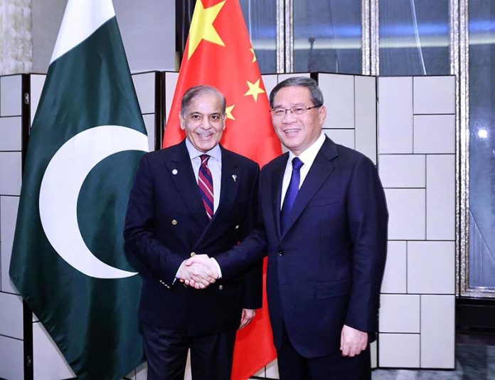 Premier Li hosts luncheon in honour of PM Shehbaz