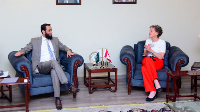 Tarar for further strengthening economic ties with Canada