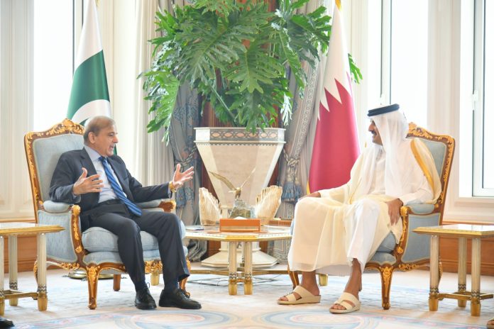 PM Shehbaz, Qatari Amir exchange Eid greetings; discuss bilateral ties 