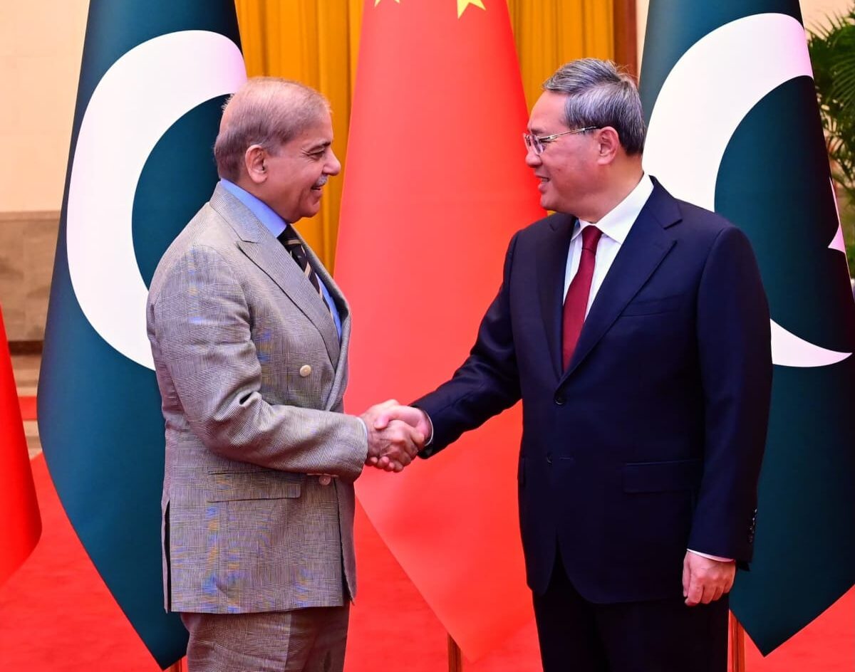 Pakistan, China resolve to protect CPEC from detractors; ensure projects’ timely completion