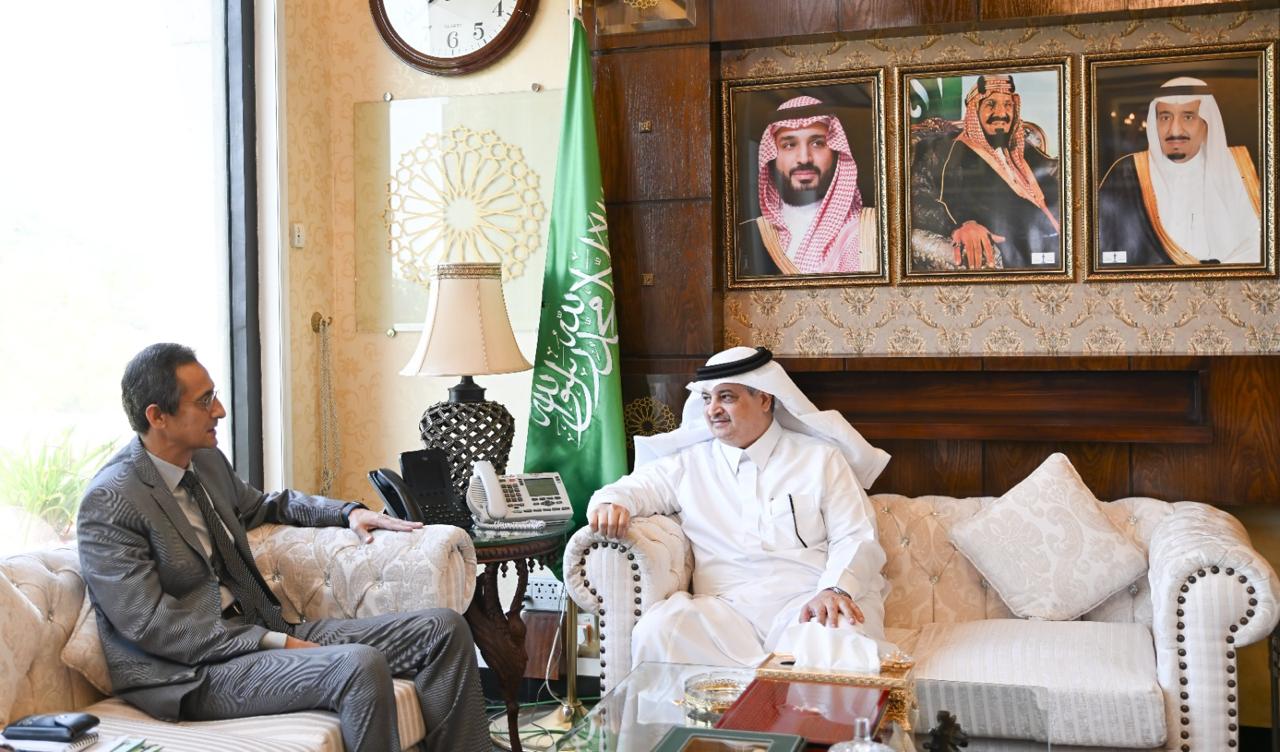 Secy religious affairs, Saudi ambassador review Hajj preparations