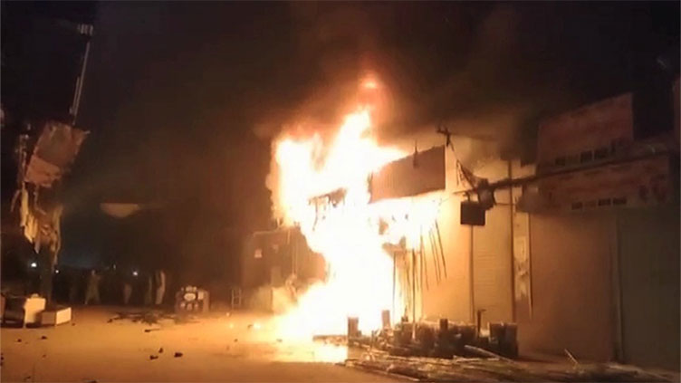 Fire engulfs forty shops in Sahiwal