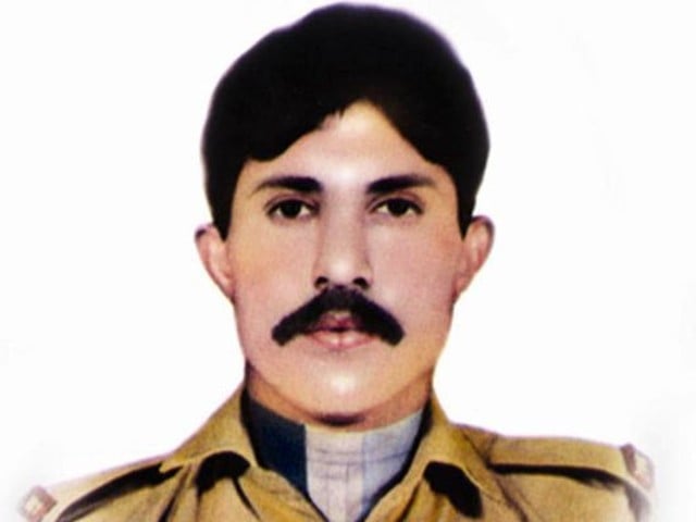 PM pays tributes to Havaldar Lalak Jan Shaheed (Nishan-e-Haider) on his 25th martyrdom day