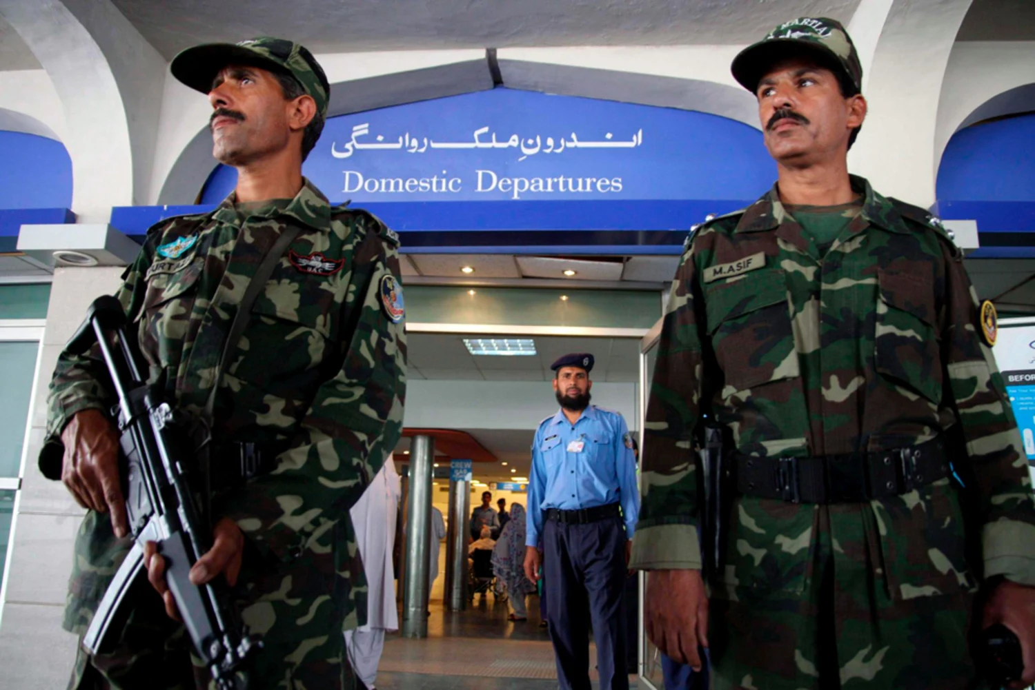 Smuggling attempt foiled, one arrested at Karachi airport