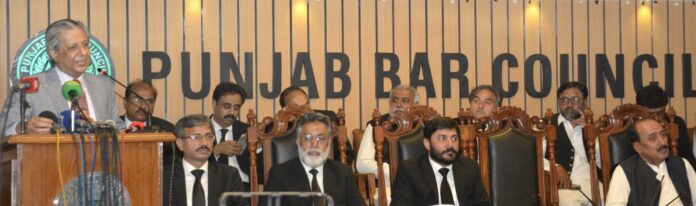 Govt taking measures for welfare of lawyers : Azam Nazir Tarar