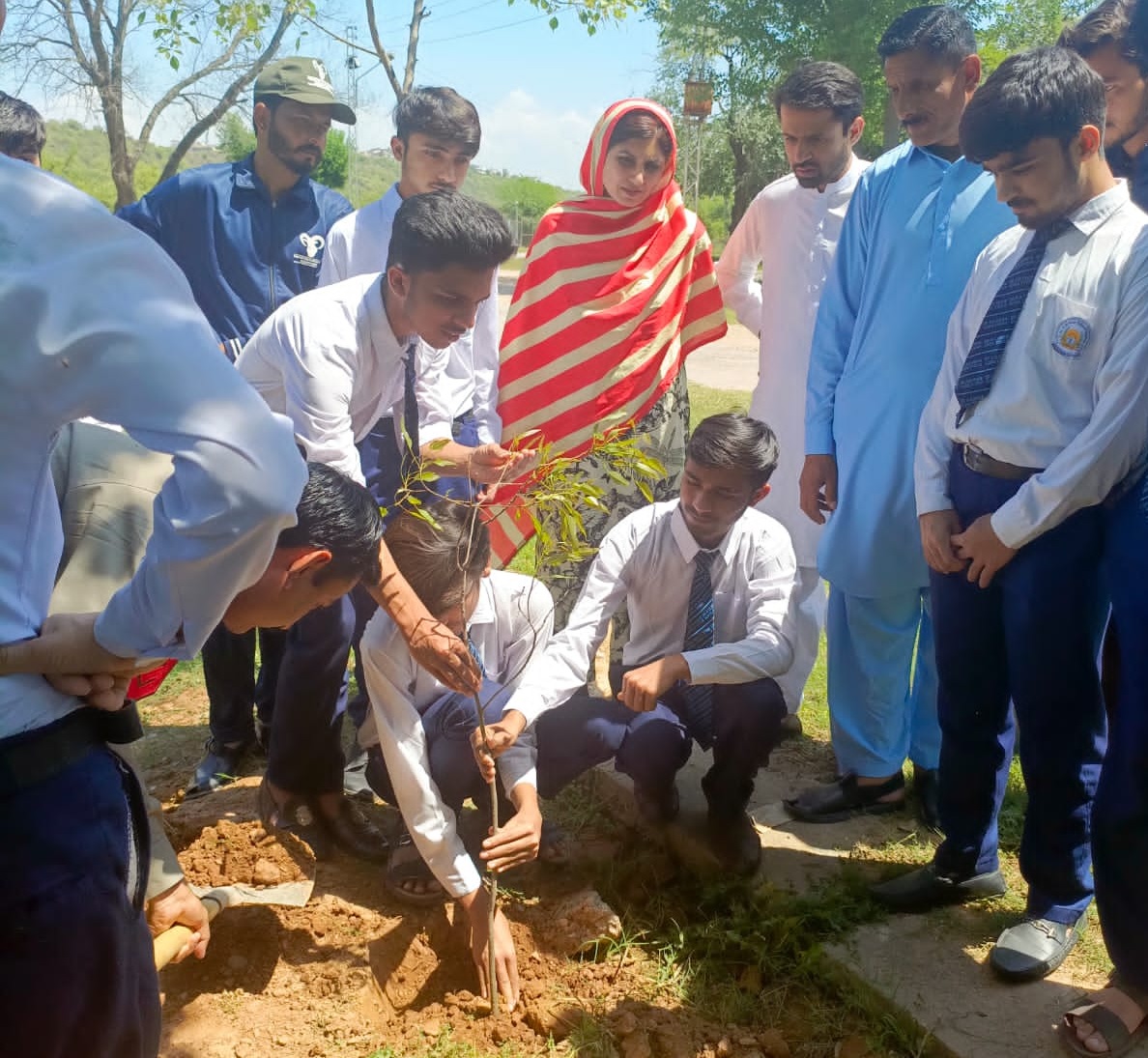 Wildlife dept marks World Earth Day with A.Q. college students