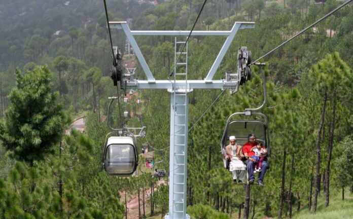 Tourists, Murree residents urge CM Punjab for notice broken cable car, chair lift service in Patriata