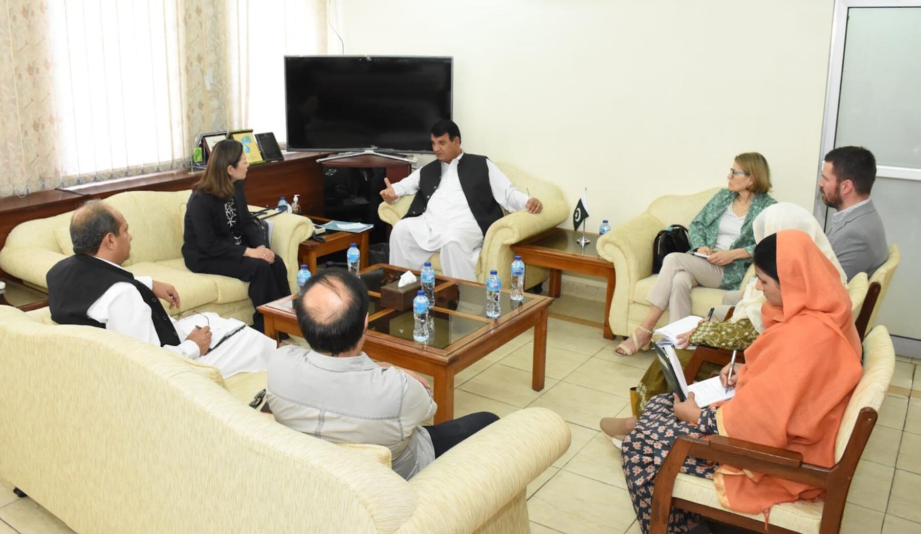 Muqam lauds IOM services for Afghan refugees in Pakistan